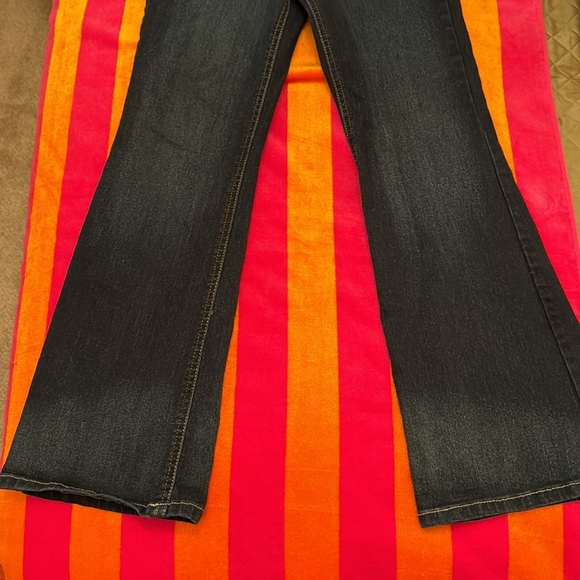 Gabby Lowrise Flare Jeans - Picture 2 of 5